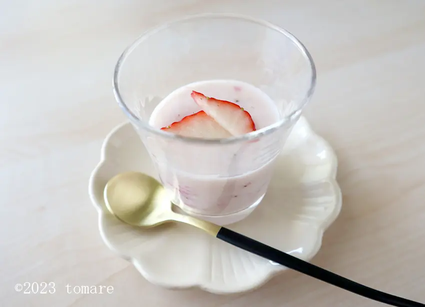 マシュマロいちごムース
