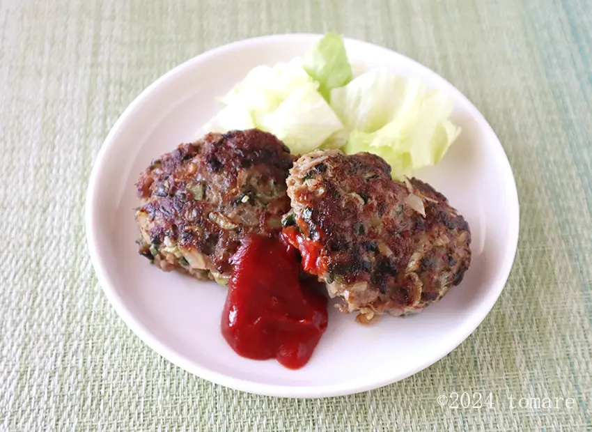 青菜入りハンバーグ